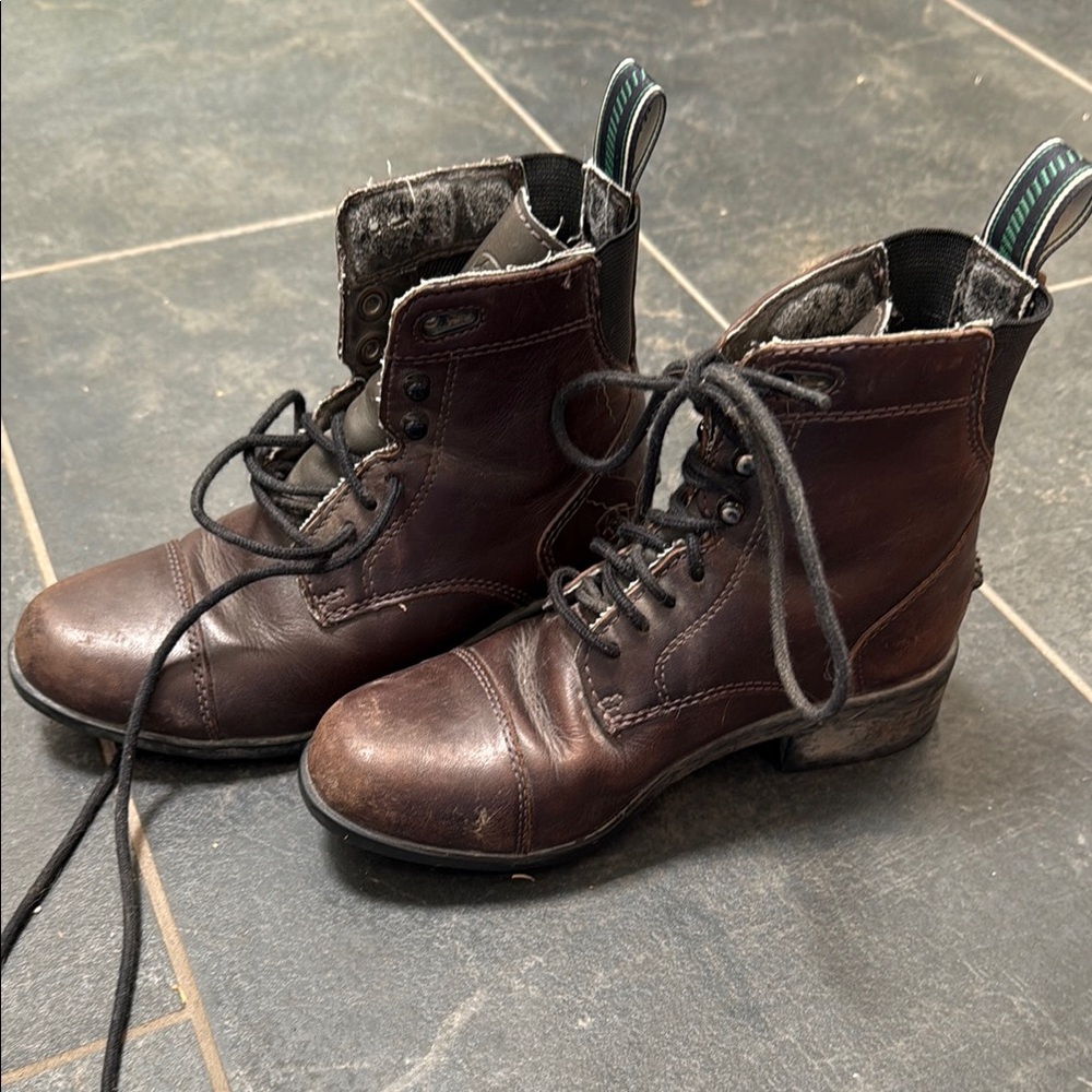 Ariat Kids Brown Equestrian Boots